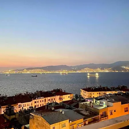View Of Izmir. Sweet & Silent House. شقة